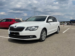 Skoda Superb foto 1