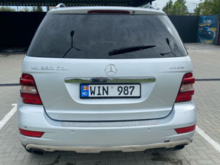 Mercedes M-Class foto 2