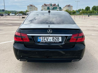 Mercedes E-Class фото 2