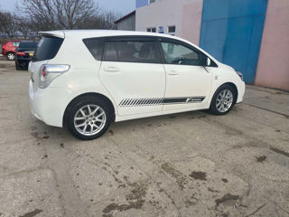 Toyota Verso foto 2