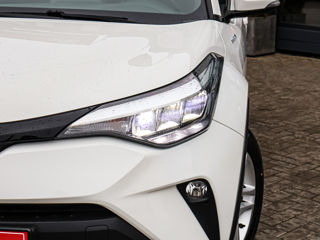 Toyota C-HR foto 10