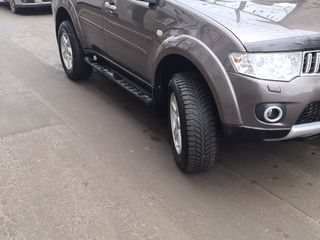 Mitsubishi Pajero Sport foto 7