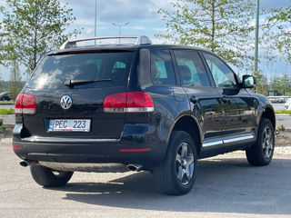 Volkswagen Touareg foto 4