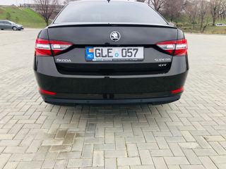 Skoda Superb foto 4