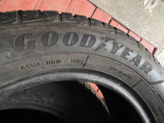 R16 215/60 GoodYear UltraGrip Performance foto 6