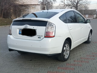 Toyota Prius foto 3