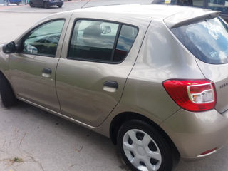 Dacia Sandero foto 3