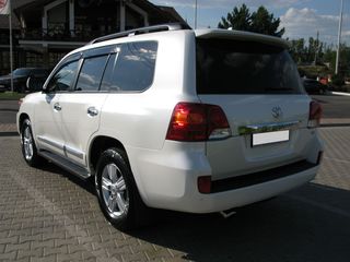 Toyota Land Cruiser foto 8