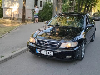 Opel Omega foto 2