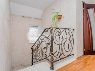 Casă în centru, 150 mp+2 ari, disponibilă în rate! foto 8