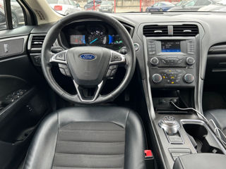 Ford Fusion foto 9