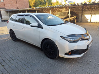 Toyota Auris foto 3