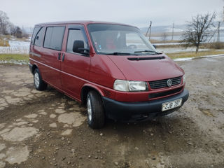 Volkswagen Caravelle foto 3