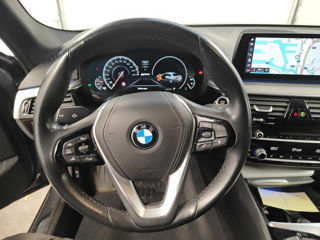 BMW 5 Series foto 7