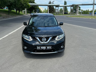 Nissan X-Trail foto 2