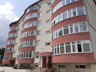 Apartament cu 3 camere, 70 m², Centru, Comrat