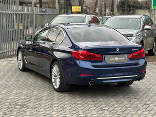 BMW 5 Series foto 6