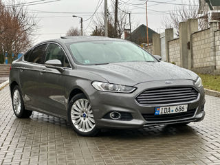 Ford Fusion foto 3