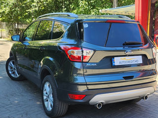 Ford Kuga foto 3