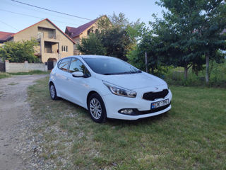 KIA Ceed foto 1