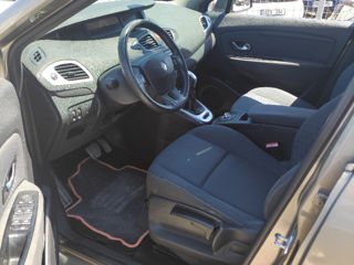 Renault Grand Scenic foto 7