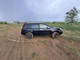 Nissan X-Trail foto 3