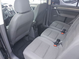 Volkswagen Touran foto 7