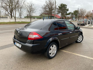 Renault Megane foto 4