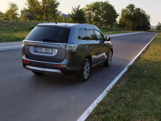 Mitsubishi Outlander foto 5