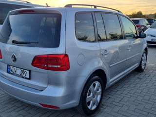 Volkswagen Touran foto 6