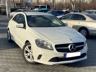 Mercedes A-Class foto 1