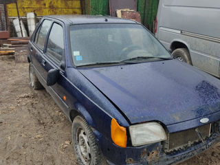 Ford Fiesta 1.3 Benzină Anul 1995 foto 3