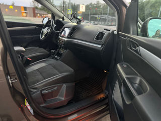 Volkswagen Sharan foto 8