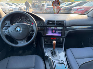 BMW 5 Series foto 7