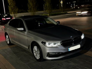 BMW 5 Series foto 2