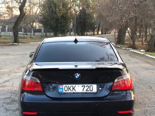 BMW 5 Series foto 5