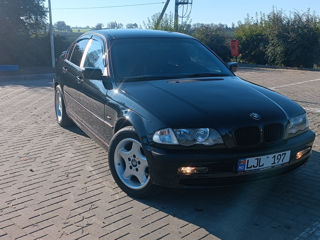 BMW 3 Series foto 1