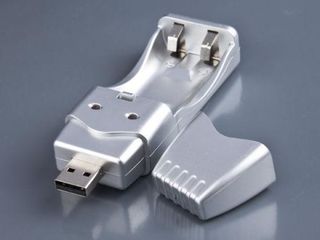 Incarcator pentru baterii USB! foto 1