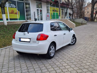 Toyota Auris foto 2