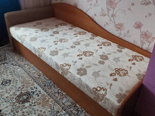 Кровать в отличном состоянии по символической цене.