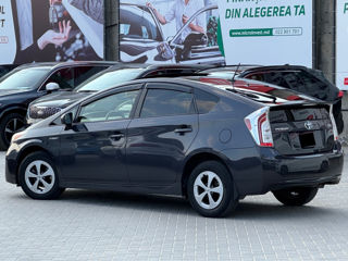 Toyota Prius foto 4