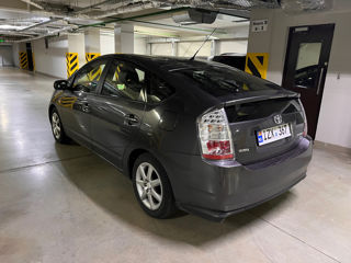 Toyota Prius foto 2