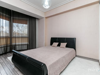 Apartament cu 2 camere, 80 m², Botanica, Chișinău foto 11