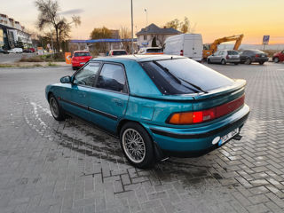 Mazda 323 foto 5