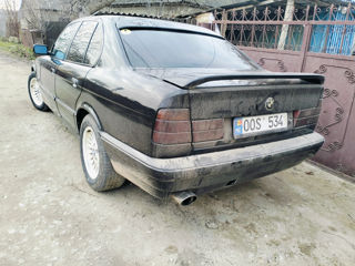 BMW 5 Series foto 3