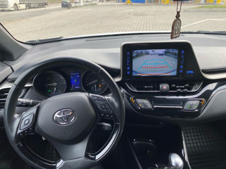 Toyota C-HR foto 9