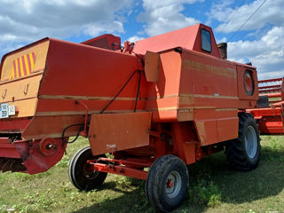 Massey Ferguson 530 foto 3