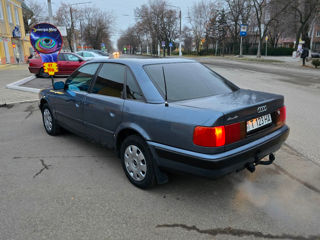 Audi 100 foto 4