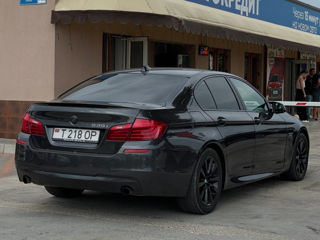 BMW 5 Series foto 2