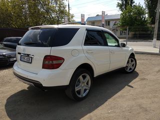 Mercedes ML Class foto 3